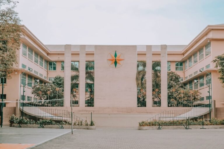 Elementary School Teacher Salary in Manila 2026: Pay Scales & Growth Outlook - comprehensive 2026 data and analysis