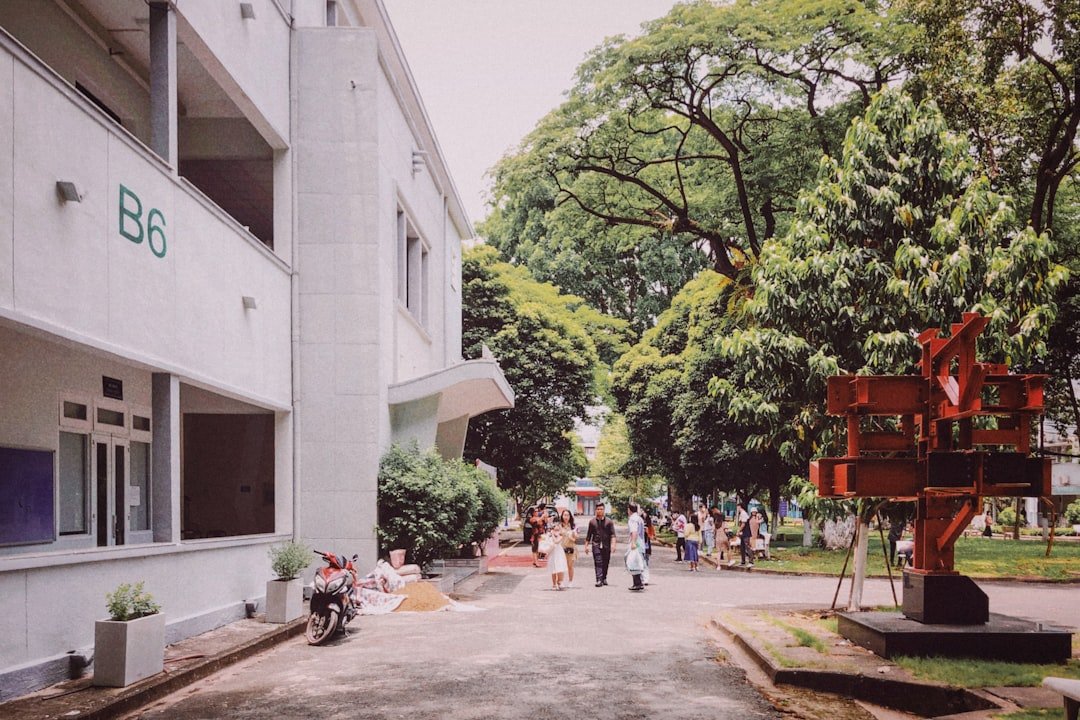 High School Teacher Salary in Mumbai 2026 | Complete Guide - Photo by Thuy on Unsplash