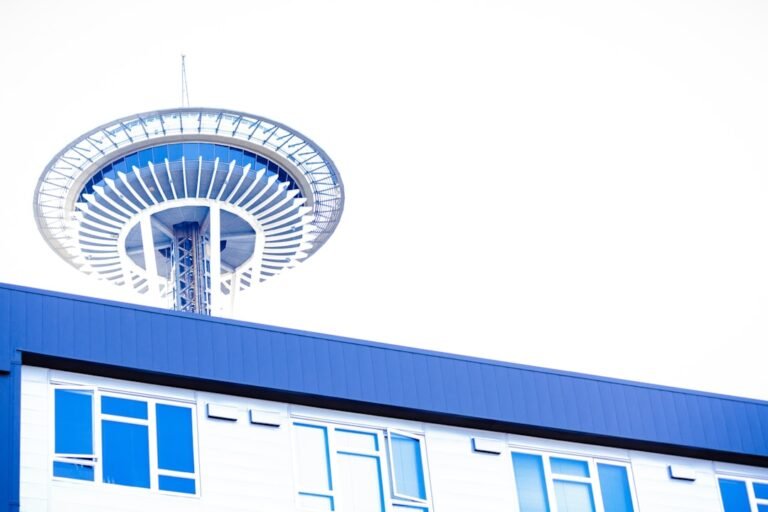 Principal Salary in Seattle 2026: Pay Scale, Experience Levels & District Breakdown - comprehensive 2026 data and analysis